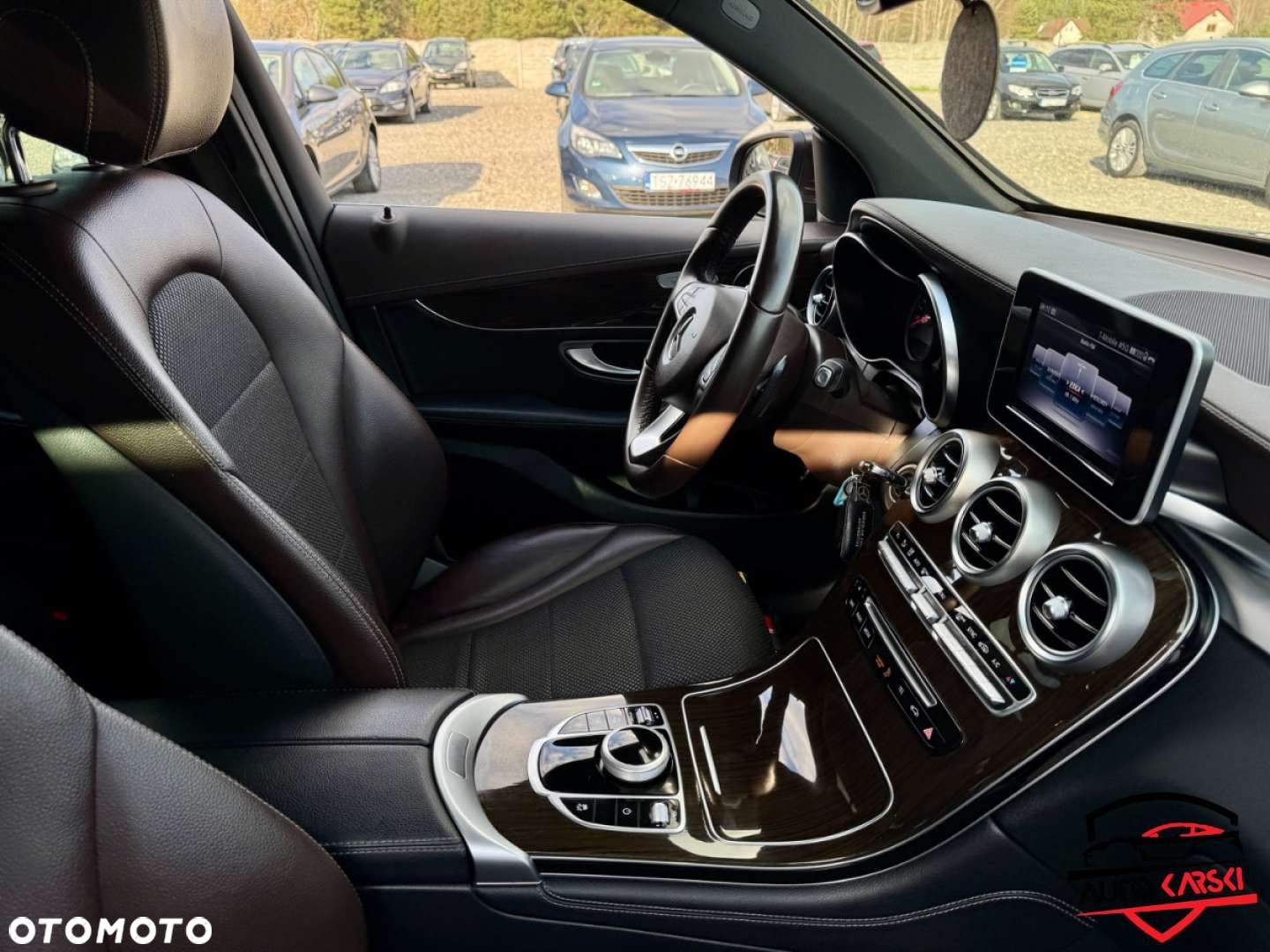 Mercedes-Benz GLC - 36