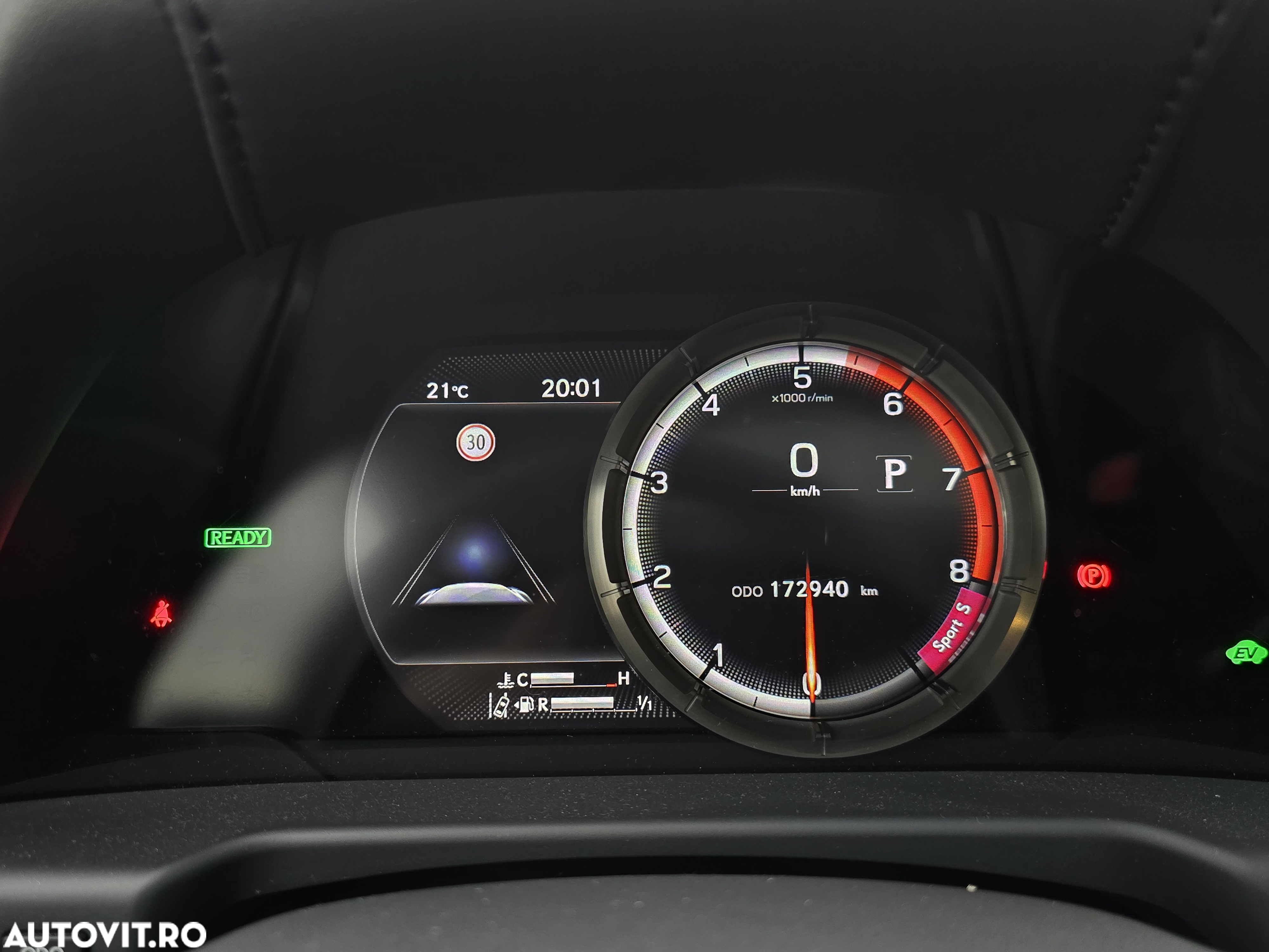 Lexus Seria ES 300h F Sport - 11