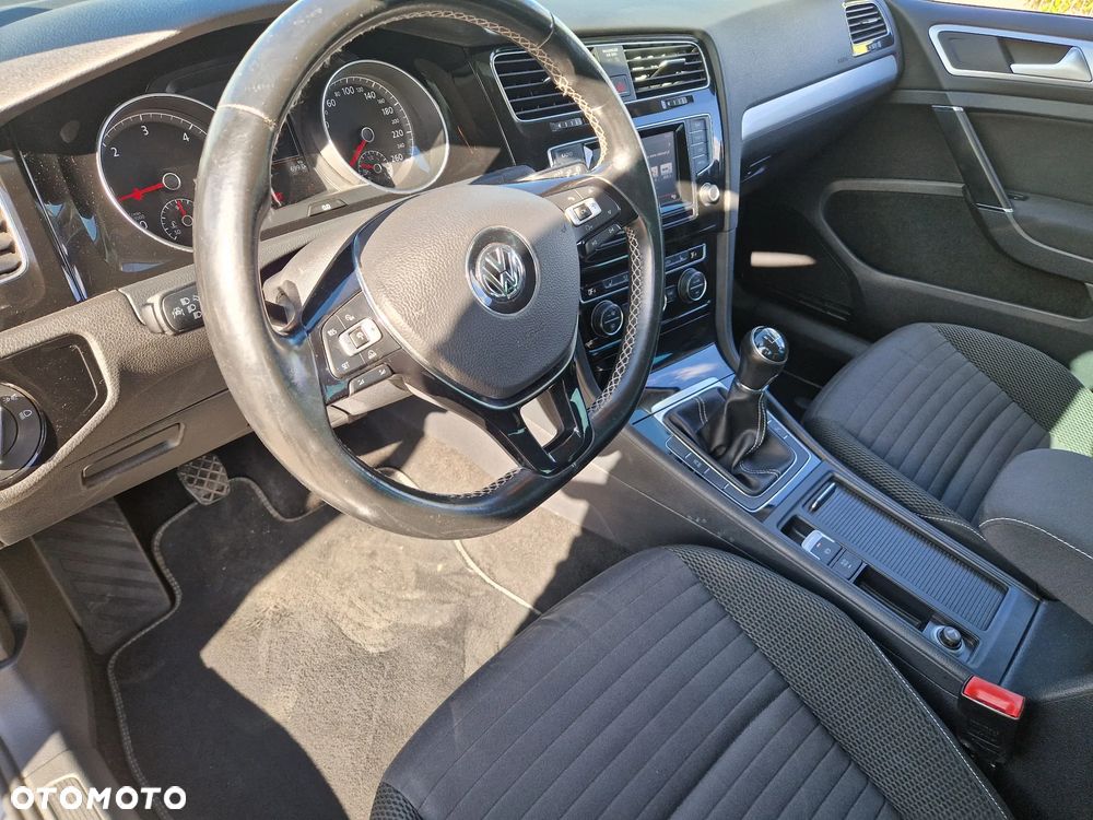 Volkswagen Golf 1.6 TDI BlueMotion Technology Lounge - 10