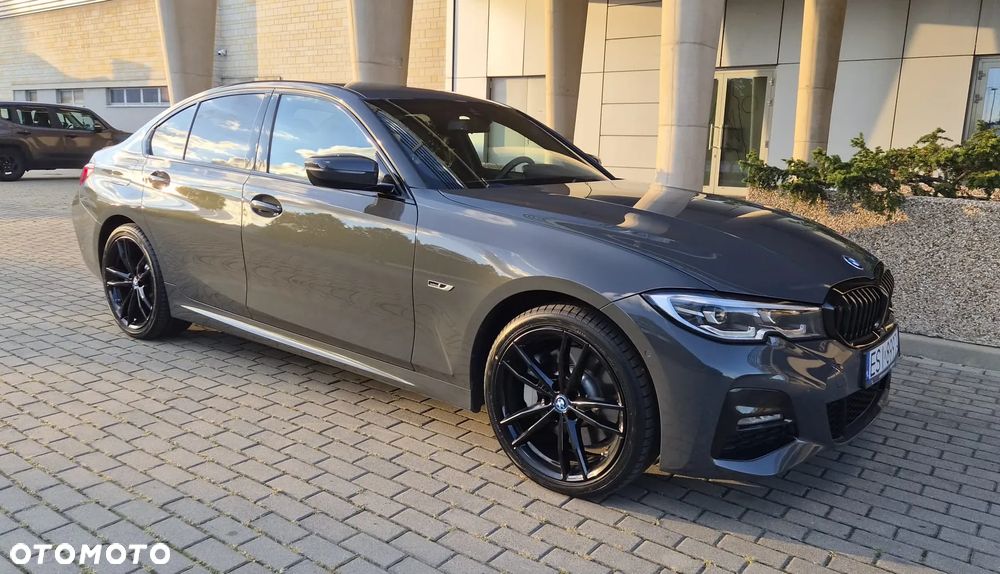 BMW Seria 3 330e PHEV xDrive M Sport sport - 4