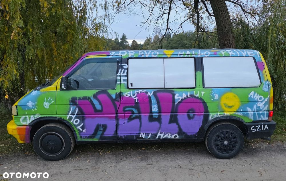 Volkswagen Transporter - 2