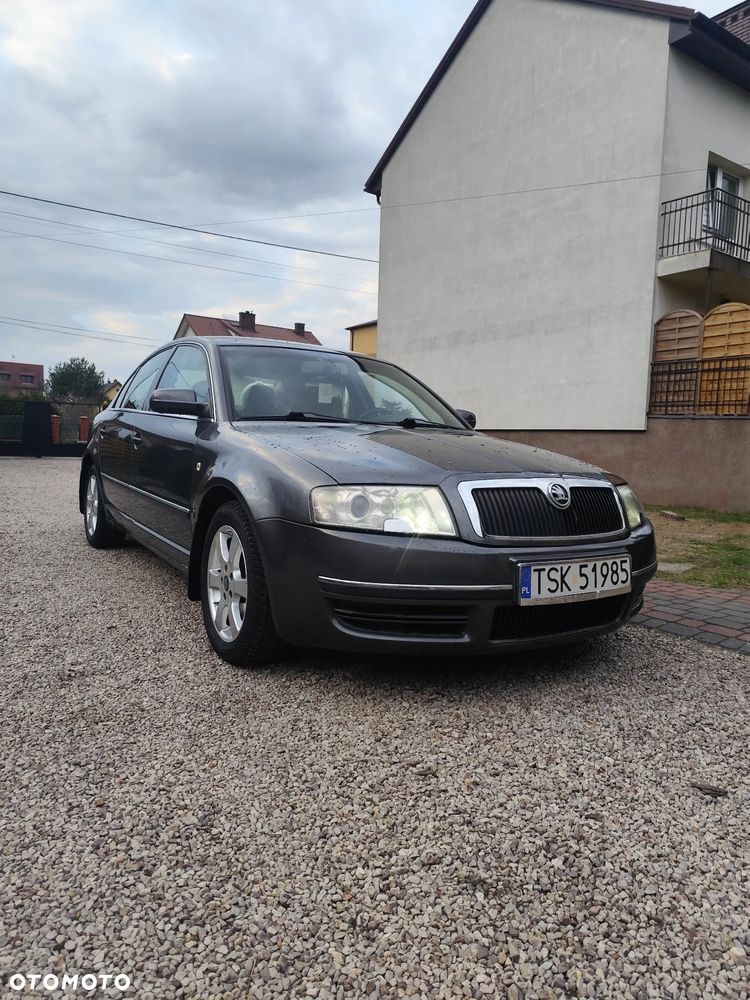 Skoda Superb 2.0 TDI DPF Elegance - 8