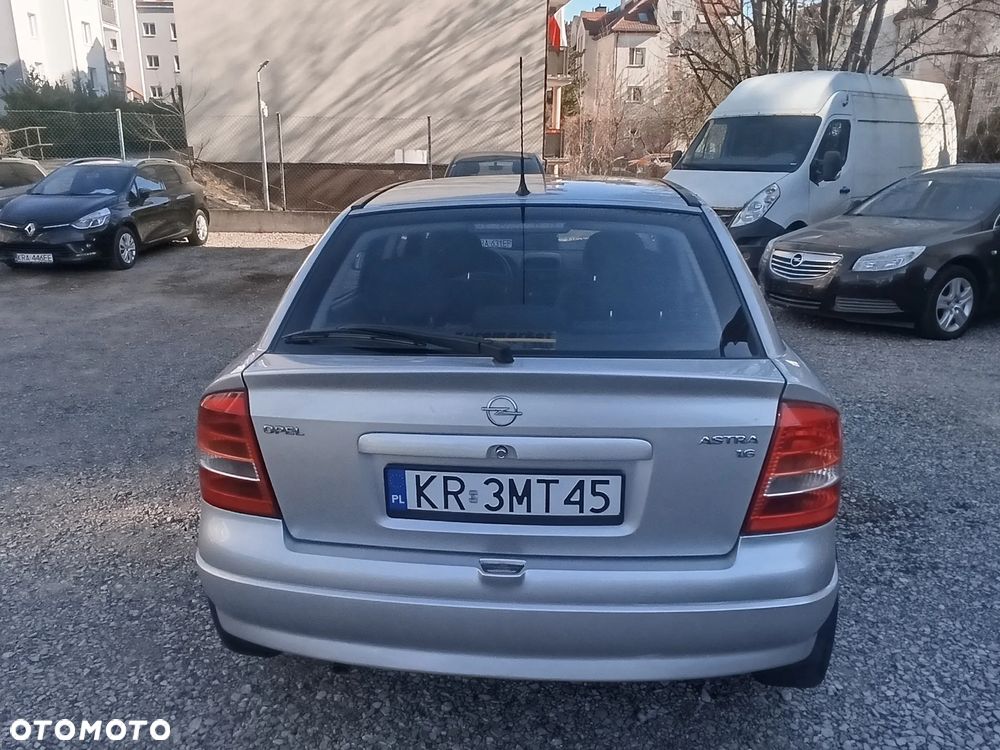 Opel Astra - 6