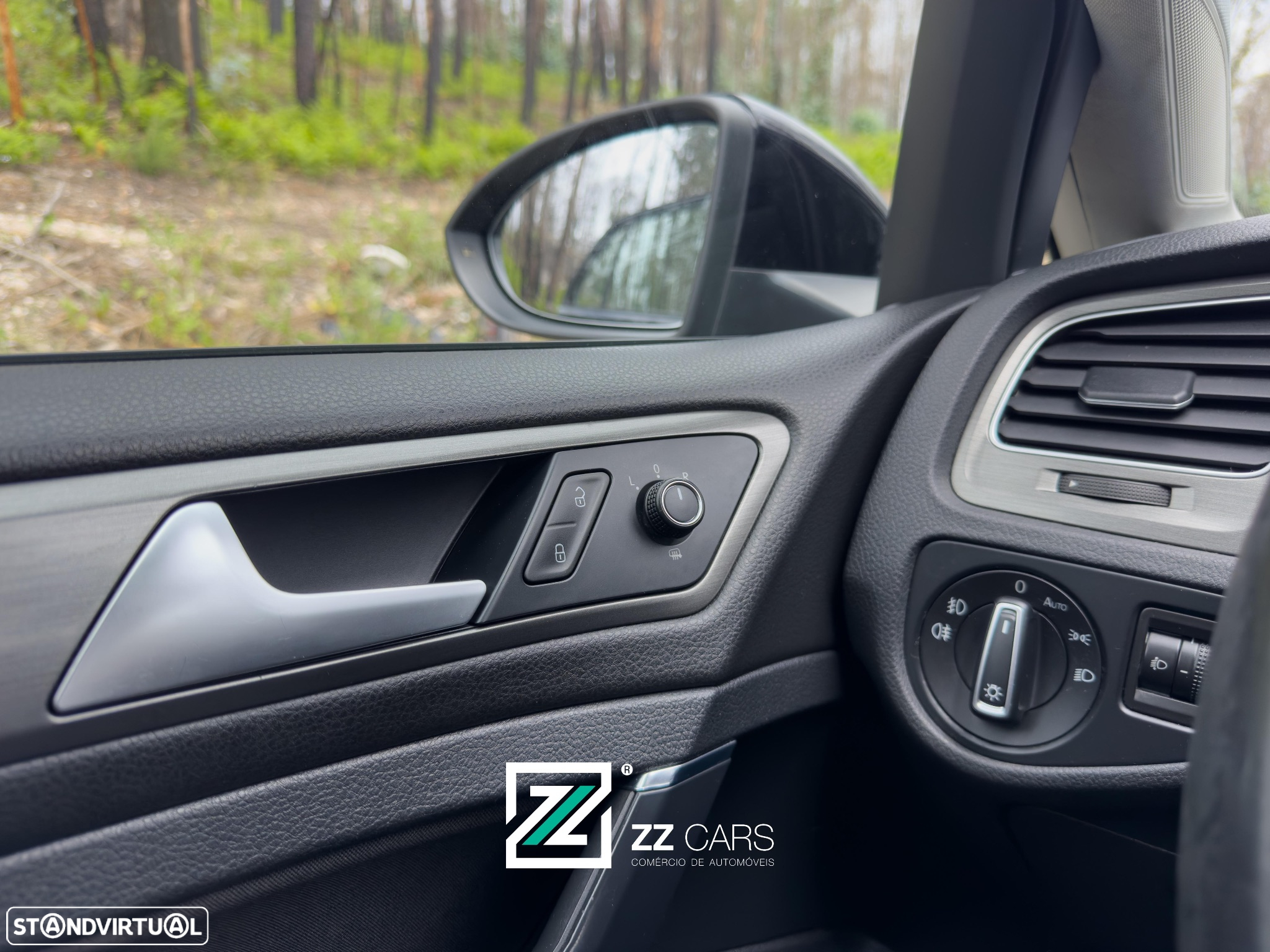 VW Golf 1.6 TDI 4Motion BlueMotion Comfortline - 26