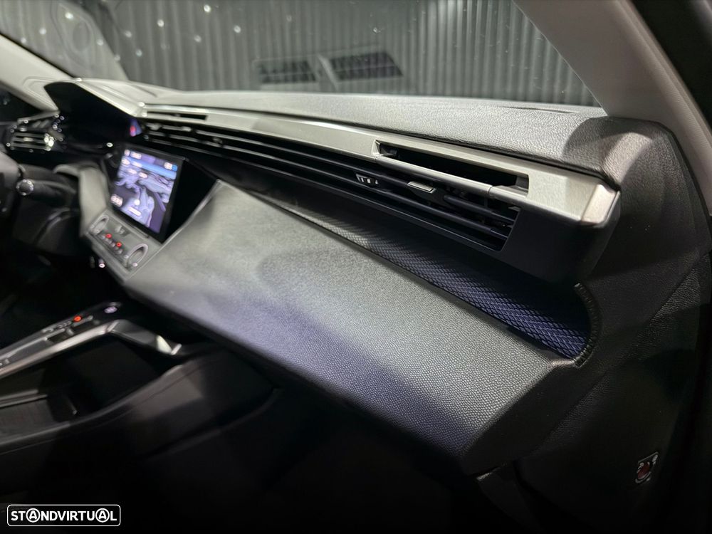 Peugeot 308 SW 1.2 PureTech Allure EAT8 - 32