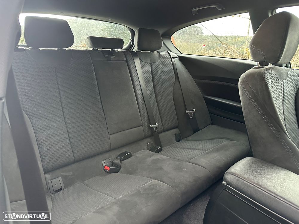 BMW 116 d Pack M - 40