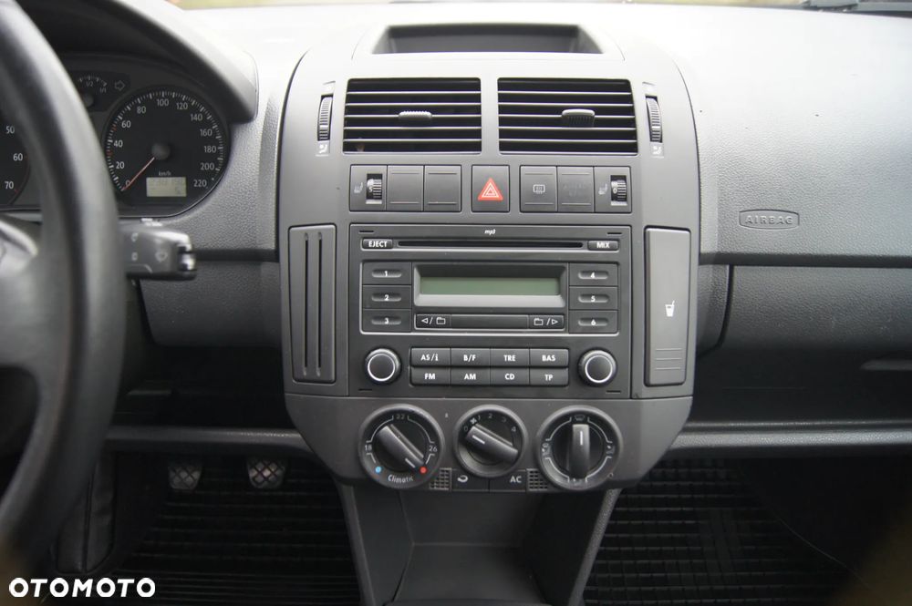 Volkswagen Polo 1.4 Goal - 14