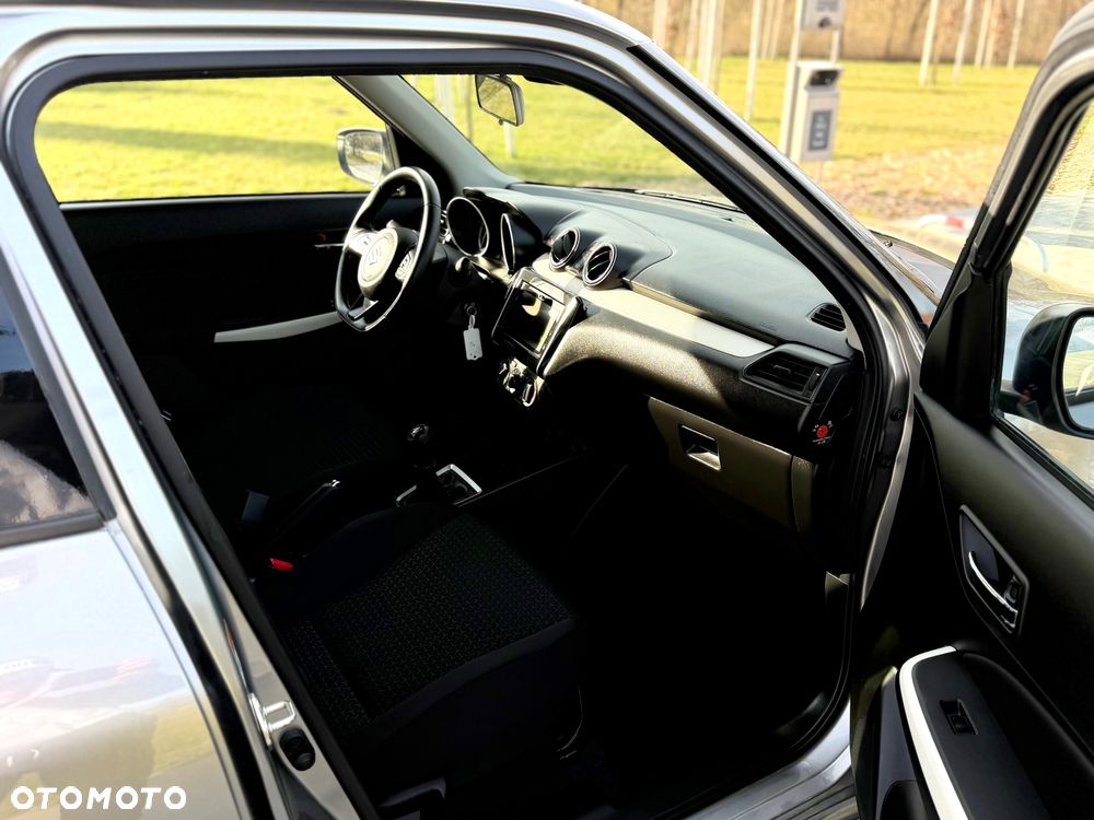 Suzuki Swift 1.2 Dualjet SHVS Premium - 33