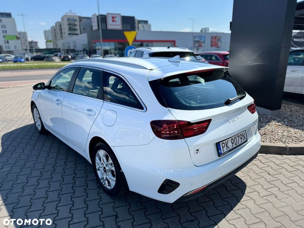 Kia Ceed 1.5 T-GDI M - 3