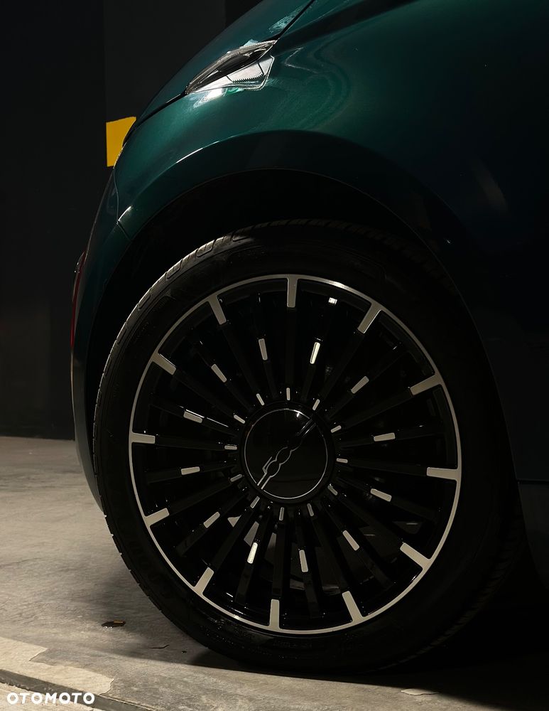 Fiat 500e Action - 35