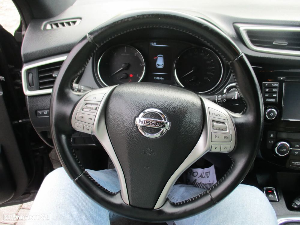 Nissan Qashqai 1.6 dCi Tekna Premium S Alcantara - 10