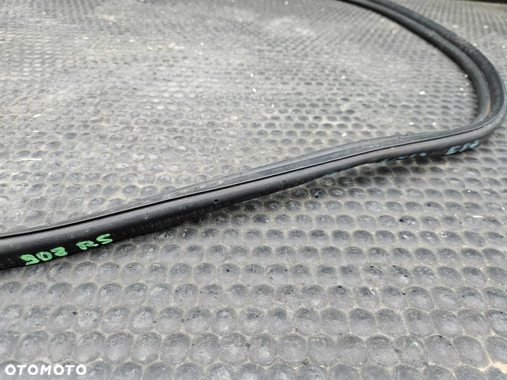Uszczelka 7141890 Guma Pokrywy Klapy Bagaznika BMW 1 E87 E81 - 11