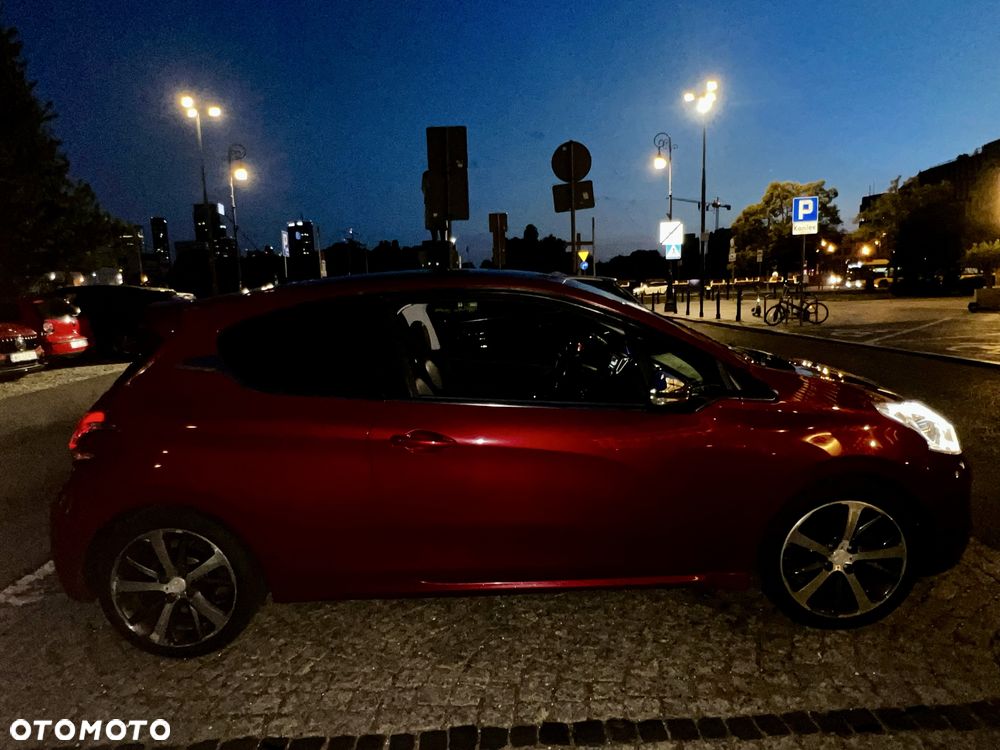 Peugeot 208 - 3