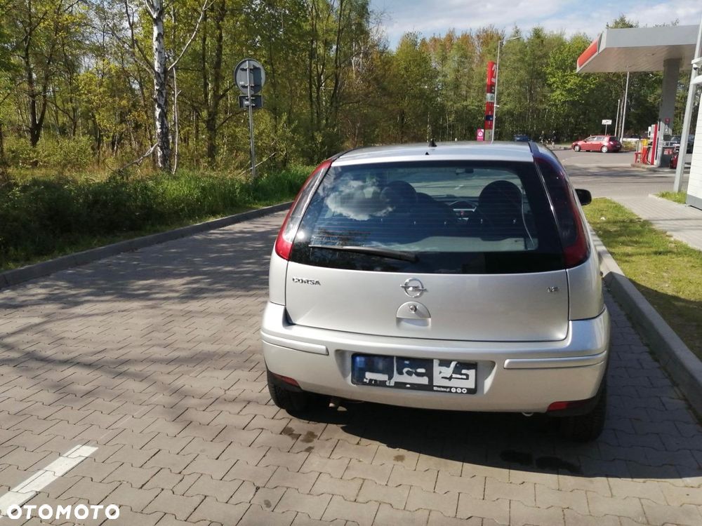 Opel Corsa 1.2 16V Easytronic Cosmo - 4