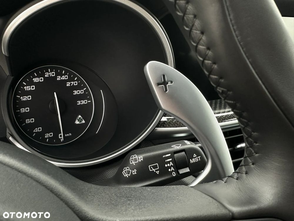Alfa Romeo Stelvio 2.9 V6 Bi-Turbo Quadrifoglio Q4 - 32