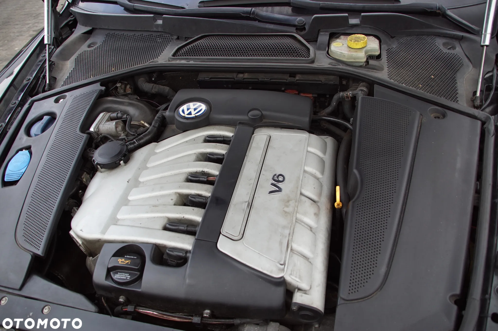 Auto na części 692106889 Volkswagen Phaeton 3.2 V6 AYT lakier lr9v rocznik 2003 skrzynia gde drzwi maska lampa zderzak silnik felga skrzynia amortyzator poduszka alternator rozrusznik pompa - 26