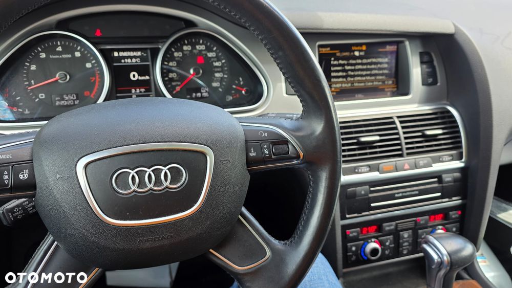 Audi Q7 3.0 TFSI Quattro Tiptronic - 5