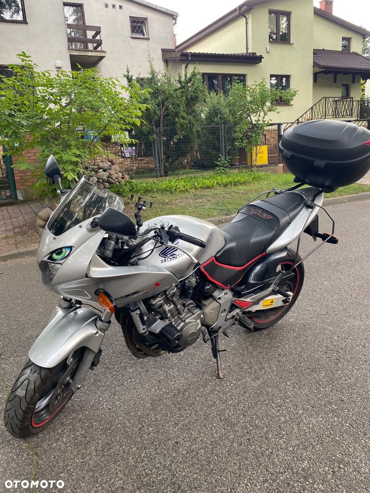 Honda Hornet - 4