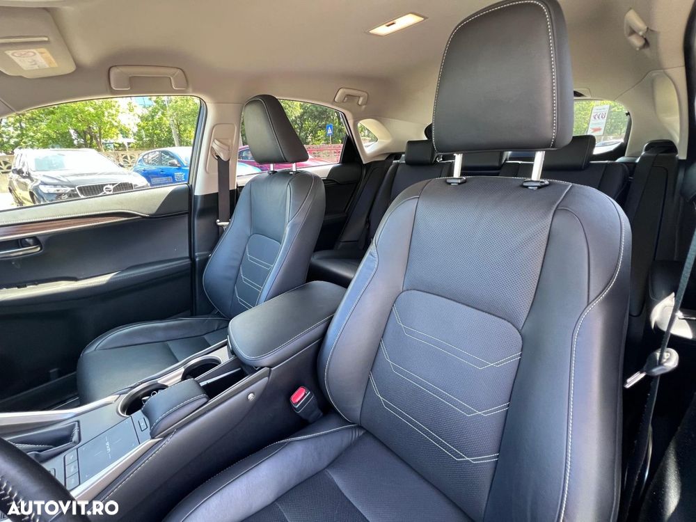 Lexus Seria NX - 15