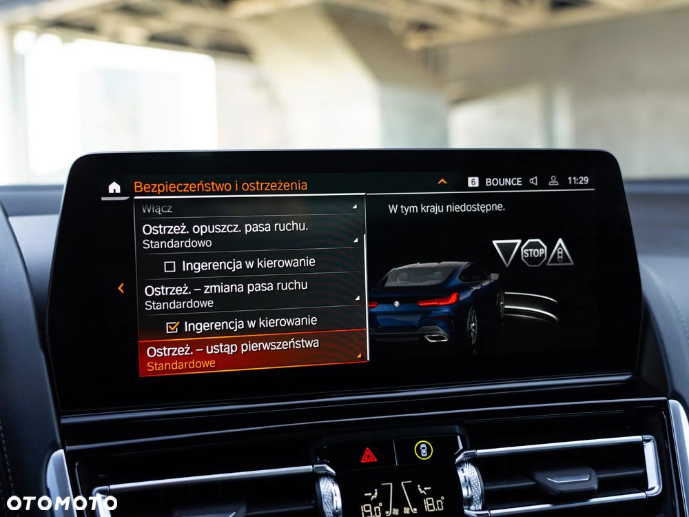 BMW Seria 8 840i xDrive - 36
