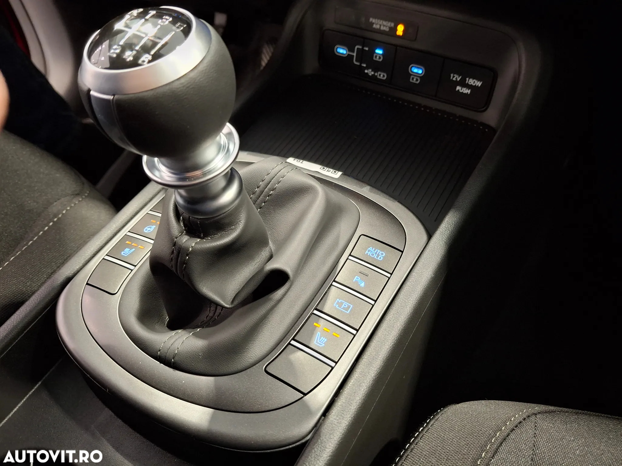 Hyundai KONA 1.6 T-GDI 138 CP 6MT 2WD Premium+ - 15