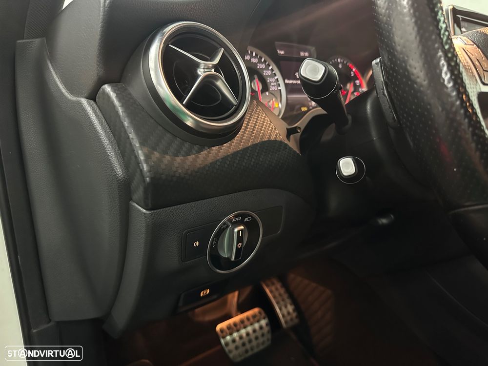 Mercedes-Benz A 200 CDi BE AMG Line - 28