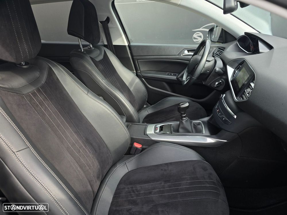 Peugeot 308 SW 1.5 BlueHDi Allure EAT6 - 14