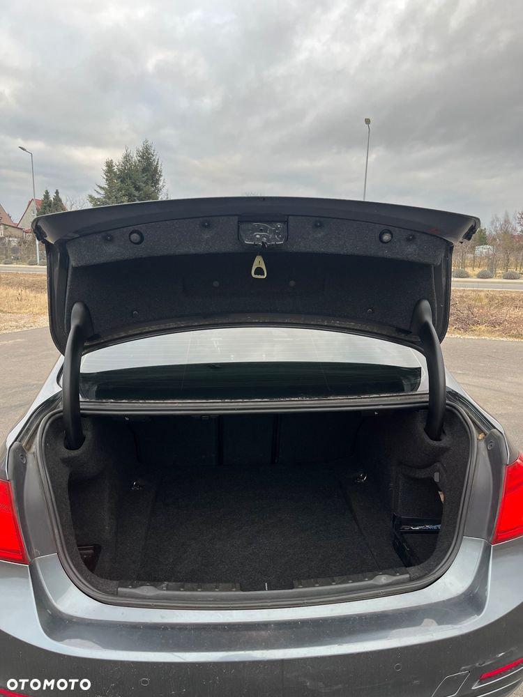 BMW Seria 3 328i xDrive Luxury Line - 7