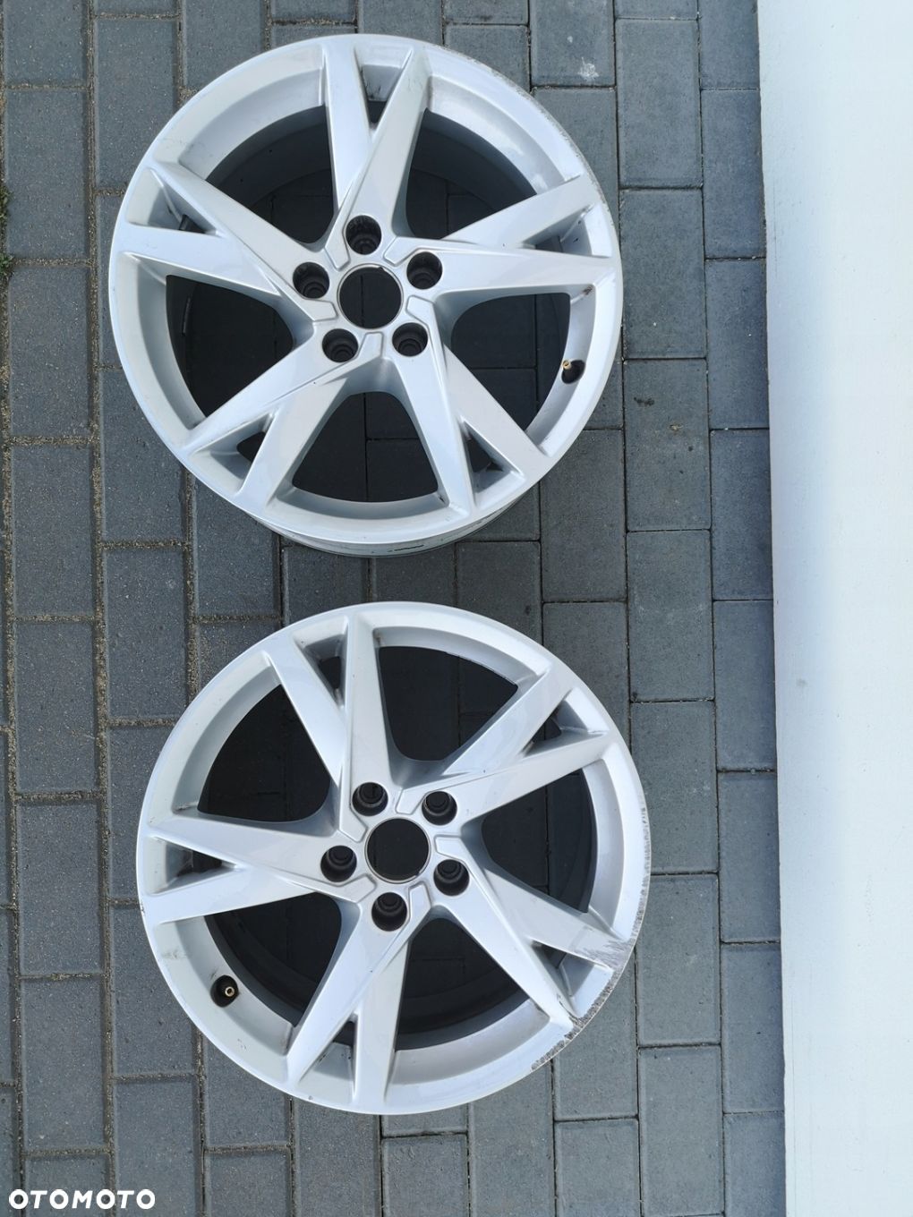 Felga aluminiowa Audi A4 17 cali - 1