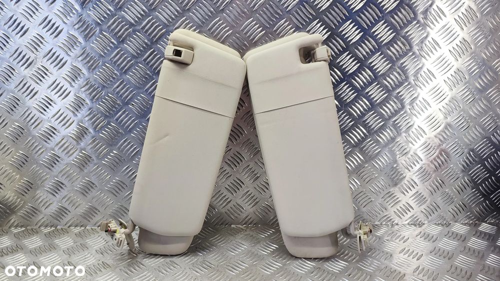 VW TOUAREG 7P 10-18R OSLONA PRZECIWSLONECZNA SLONECZKO DASZEK LUSTERKO SZARA PRAWA 7P0857552 LEWA 7P0857551 - 1