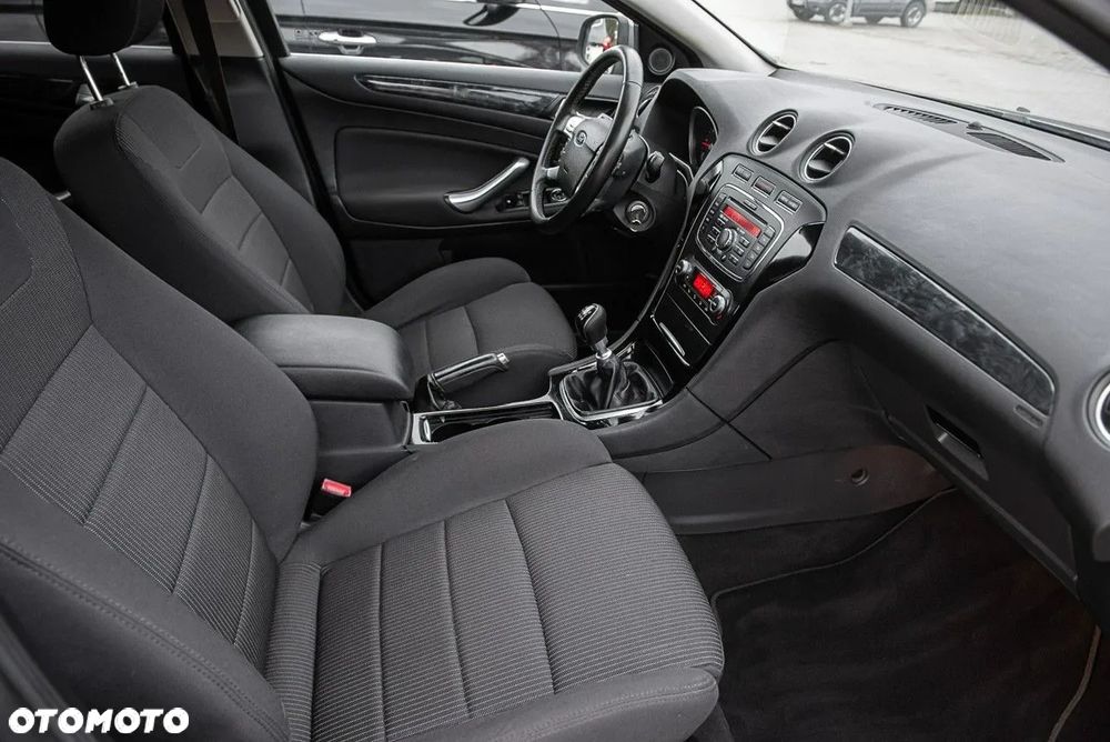 Ford Mondeo - 19