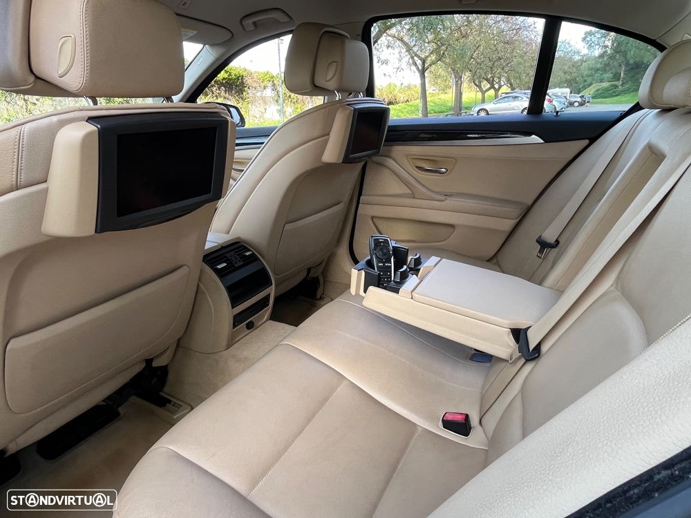 BMW 530 d Auto - 28