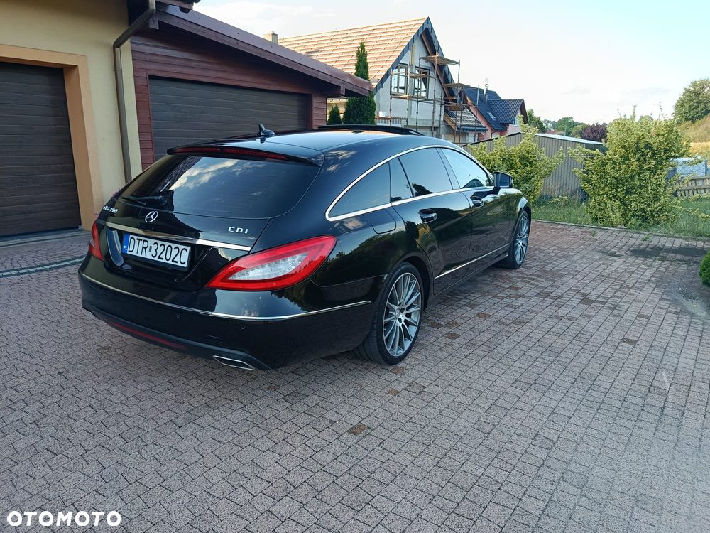Mercedes-Benz CLS - 33
