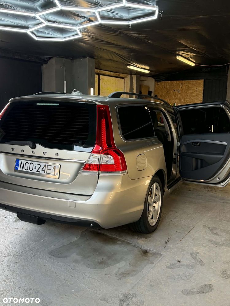 Volvo V70 D2 Linje Classic - 8