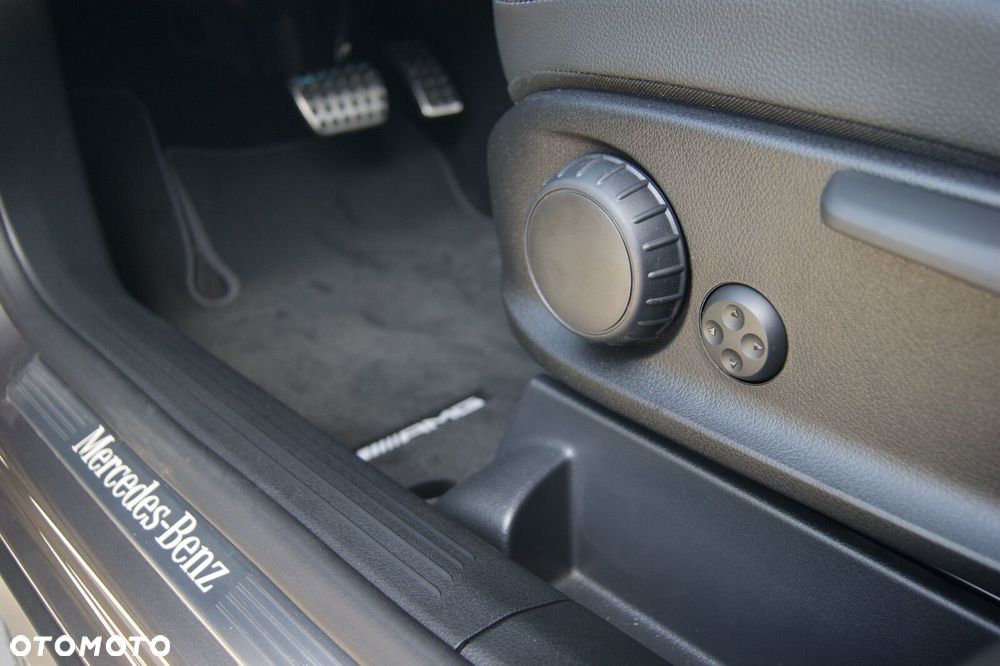 Mercedes-Benz GLA - 15