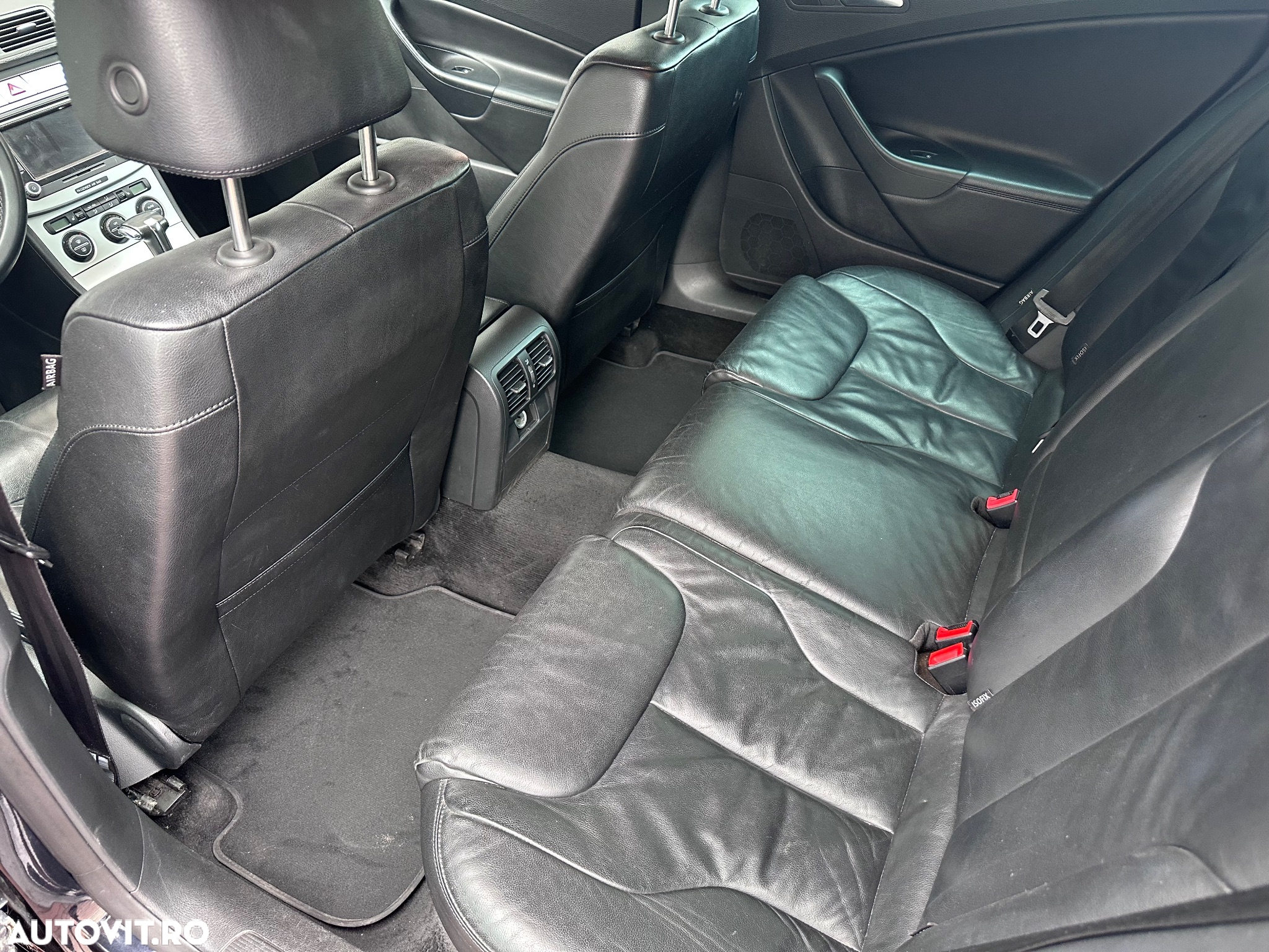 Volkswagen Passat Variant 2.0 Blue TDI DPF DSG Comfortline - 8