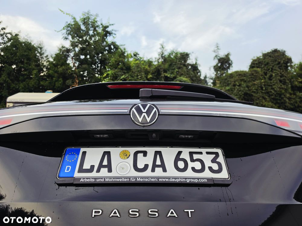 Volkswagen Passat - 15