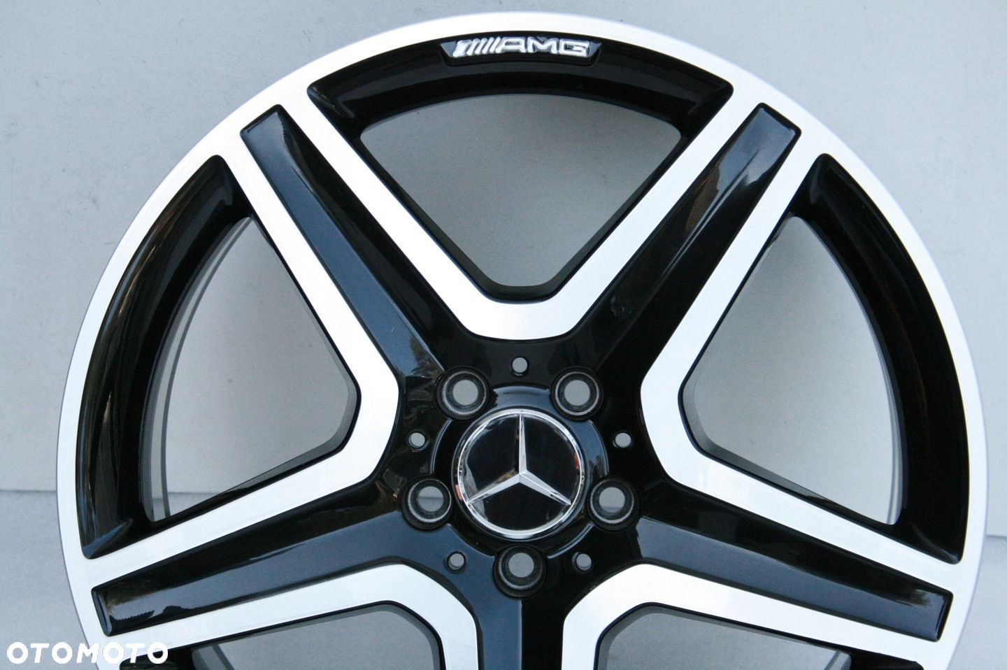 NOWE FELGI MERCEDES AMG GLA GLC GLB A B C E CLA V VITO 19 OE A1564010600 - 1