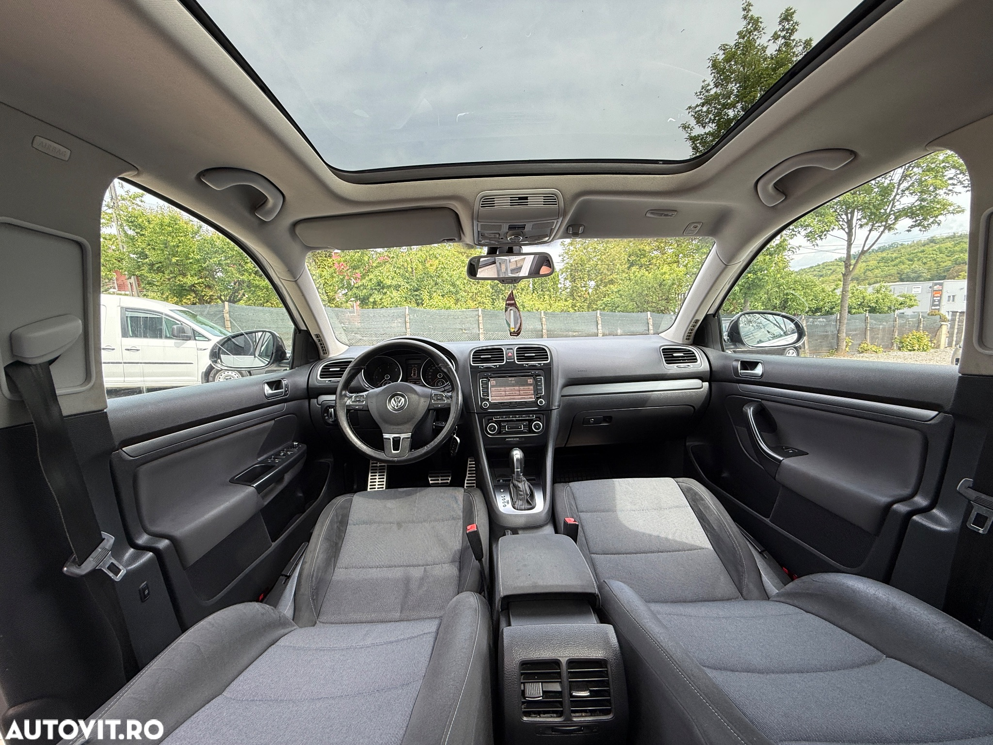 Volkswagen Golf 2.0 TDI Highline DSG - 8