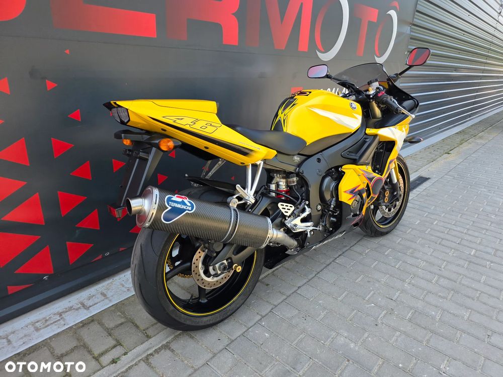 Yamaha R6 - 3