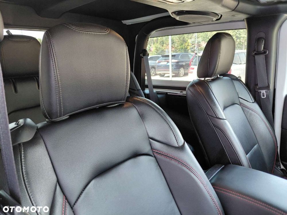 Jeep Wrangler - 15