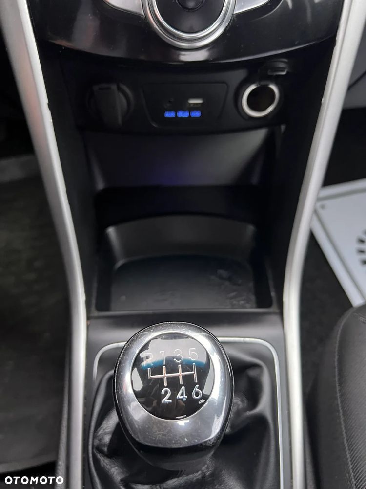 Hyundai i30 1.6 CRDi BlueDrive Comfort - 33