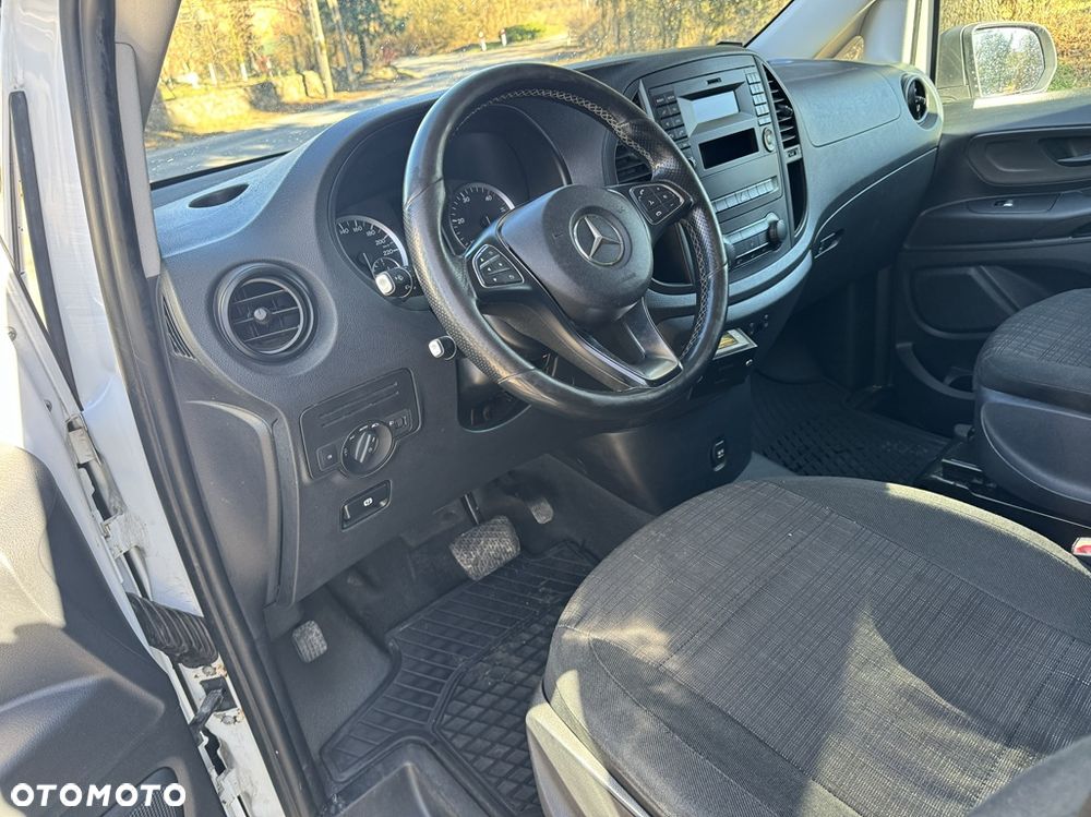 Mercedes-Benz VITO - 10
