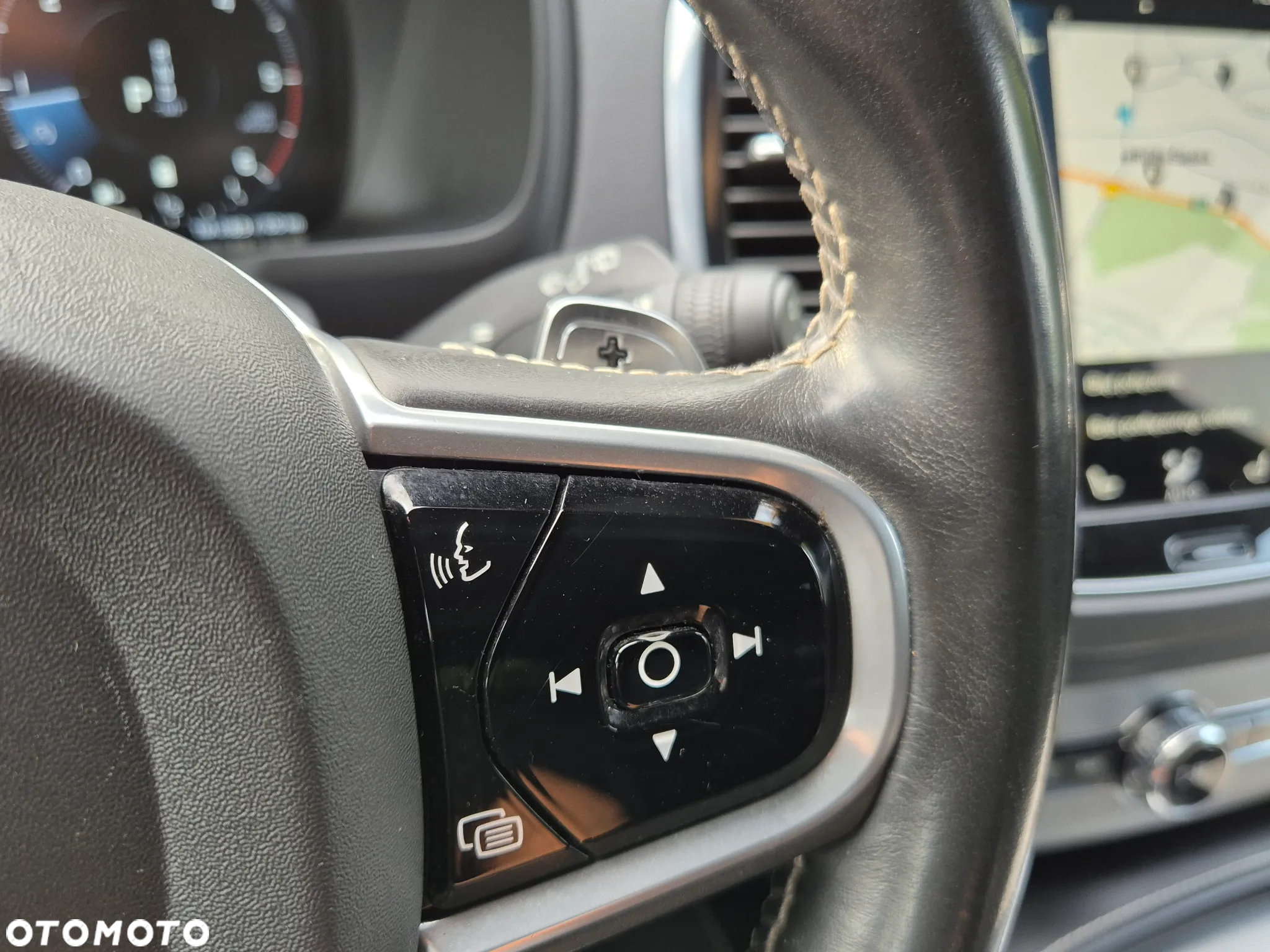 Volvo XC 90 D5 AWD R-Design - 19