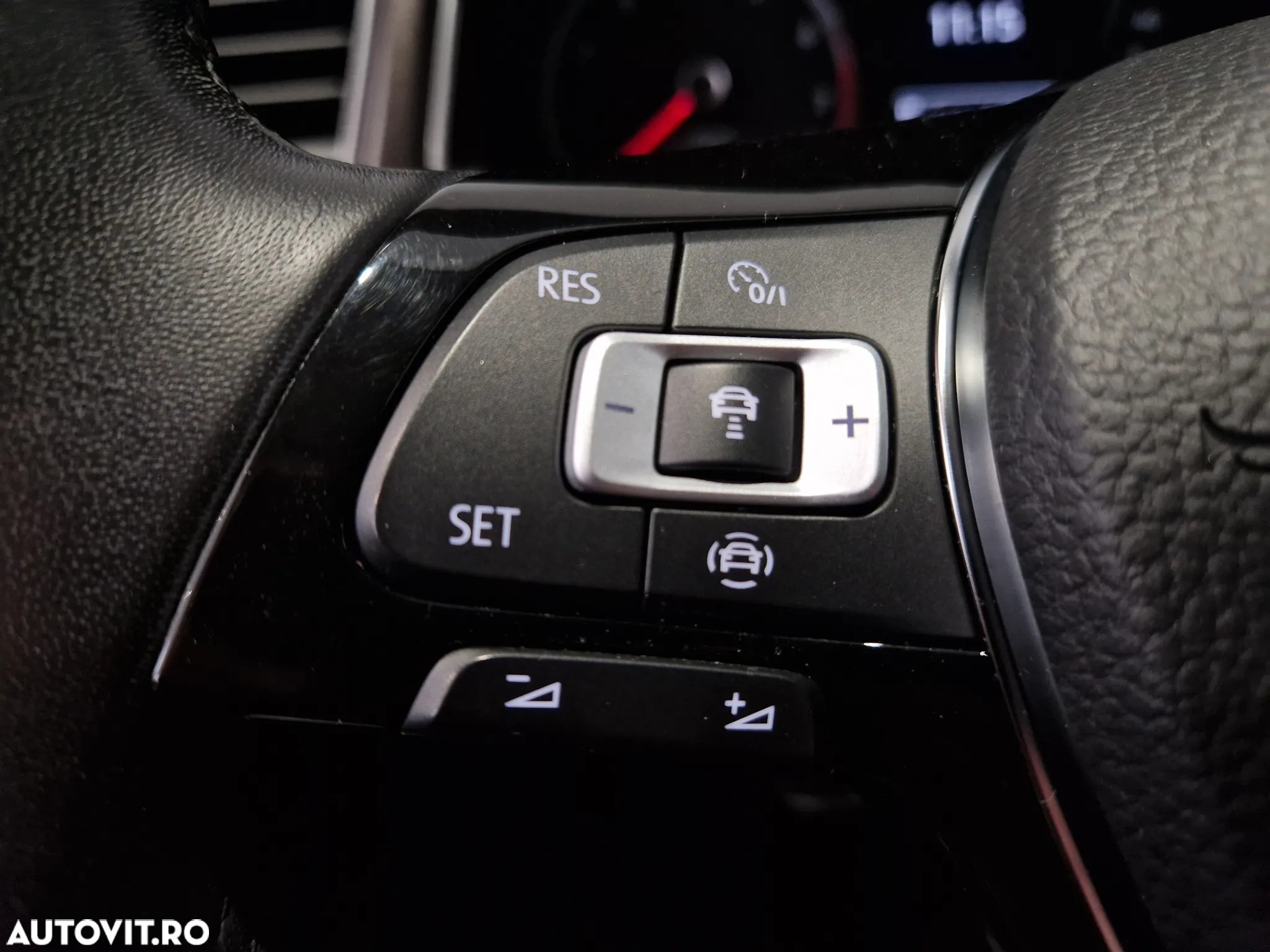 Volkswagen T-ROC 1.0 TSI Design - 18