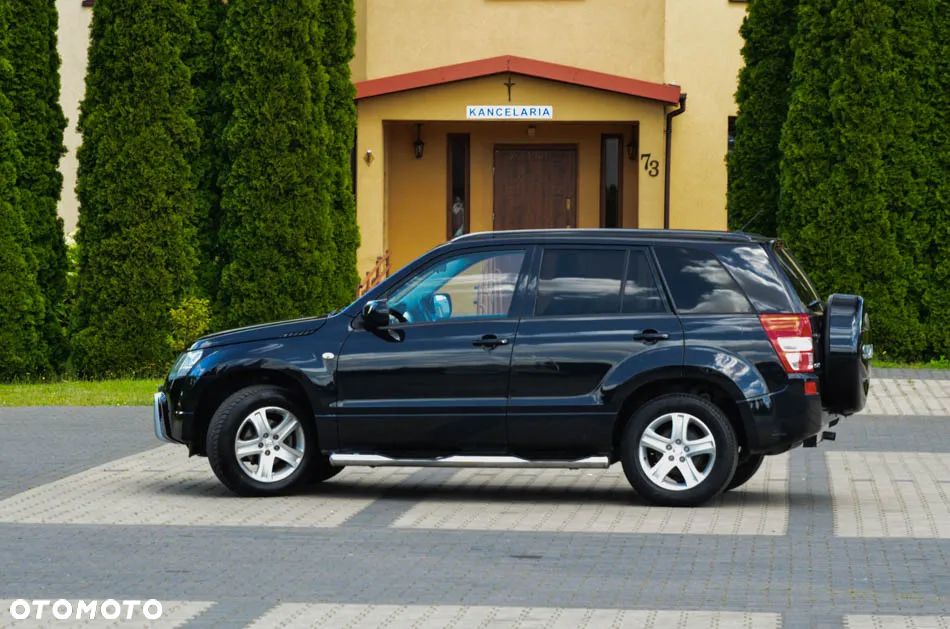 Suzuki Grand Vitara 2.0 De luxe - 25