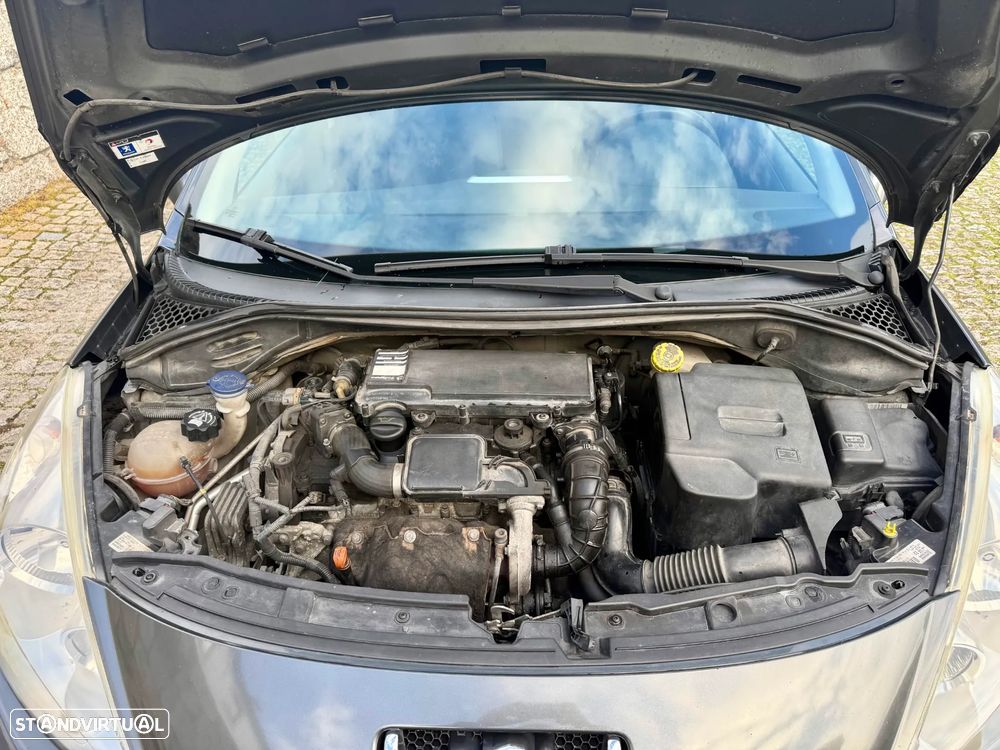 Peugeot 207 1.4 HDi Premium - 17