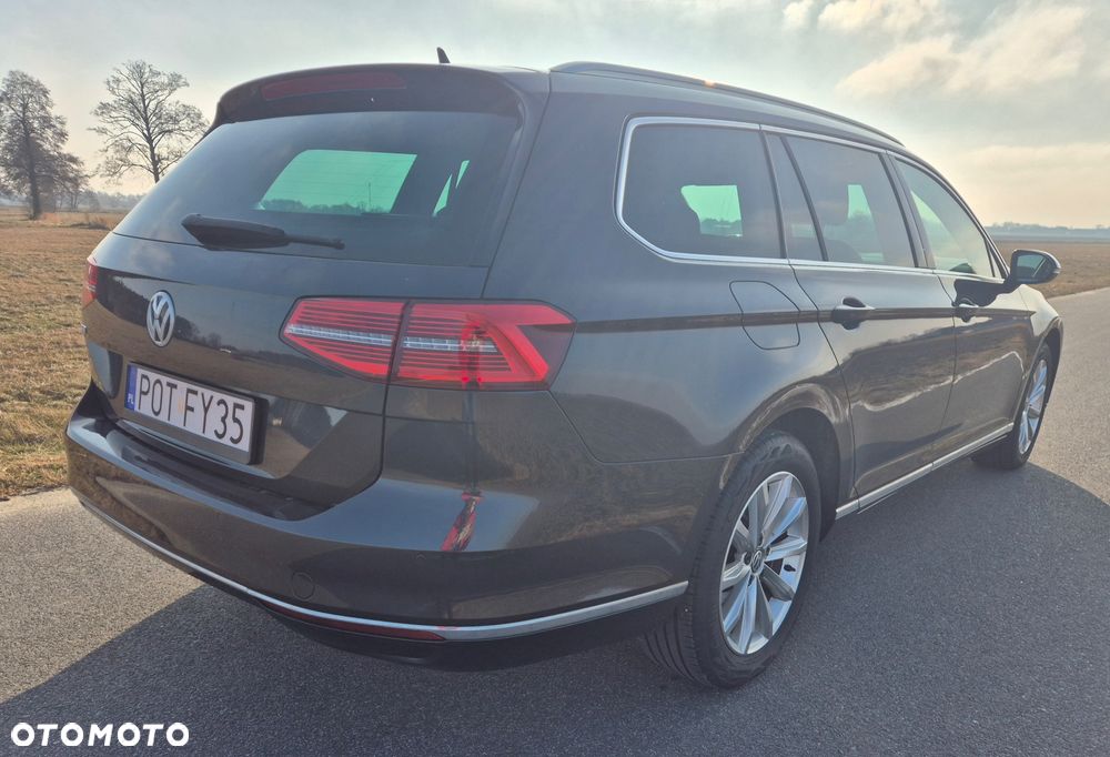 Volkswagen Passat 2.0 TDI SCR DSG Comfortline - 4