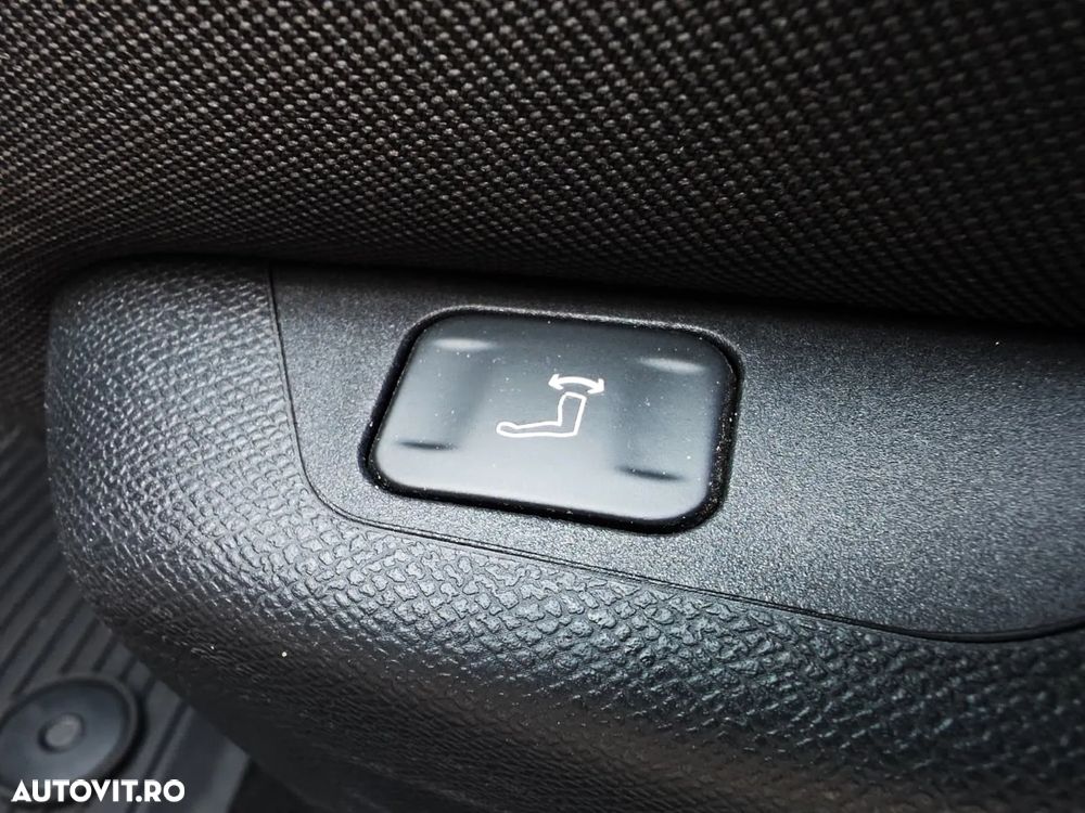 Opel Astra 1.2L Turbo Start/Stop AT8 Business Edition - 12