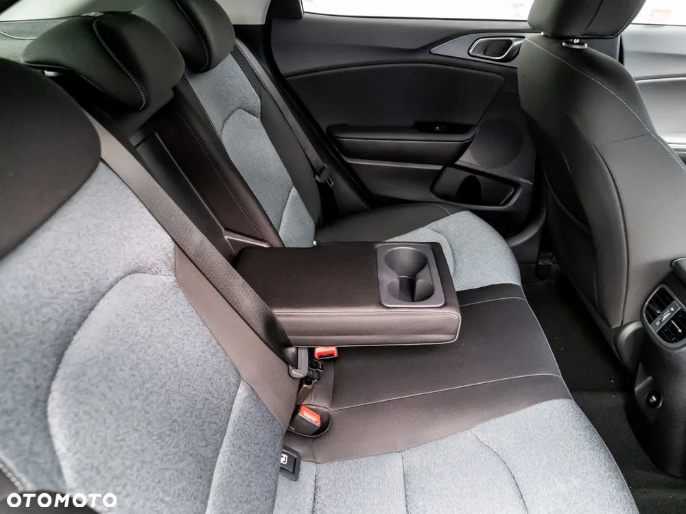 Kia XCeed 1.6 T-GDI M DCT - 16